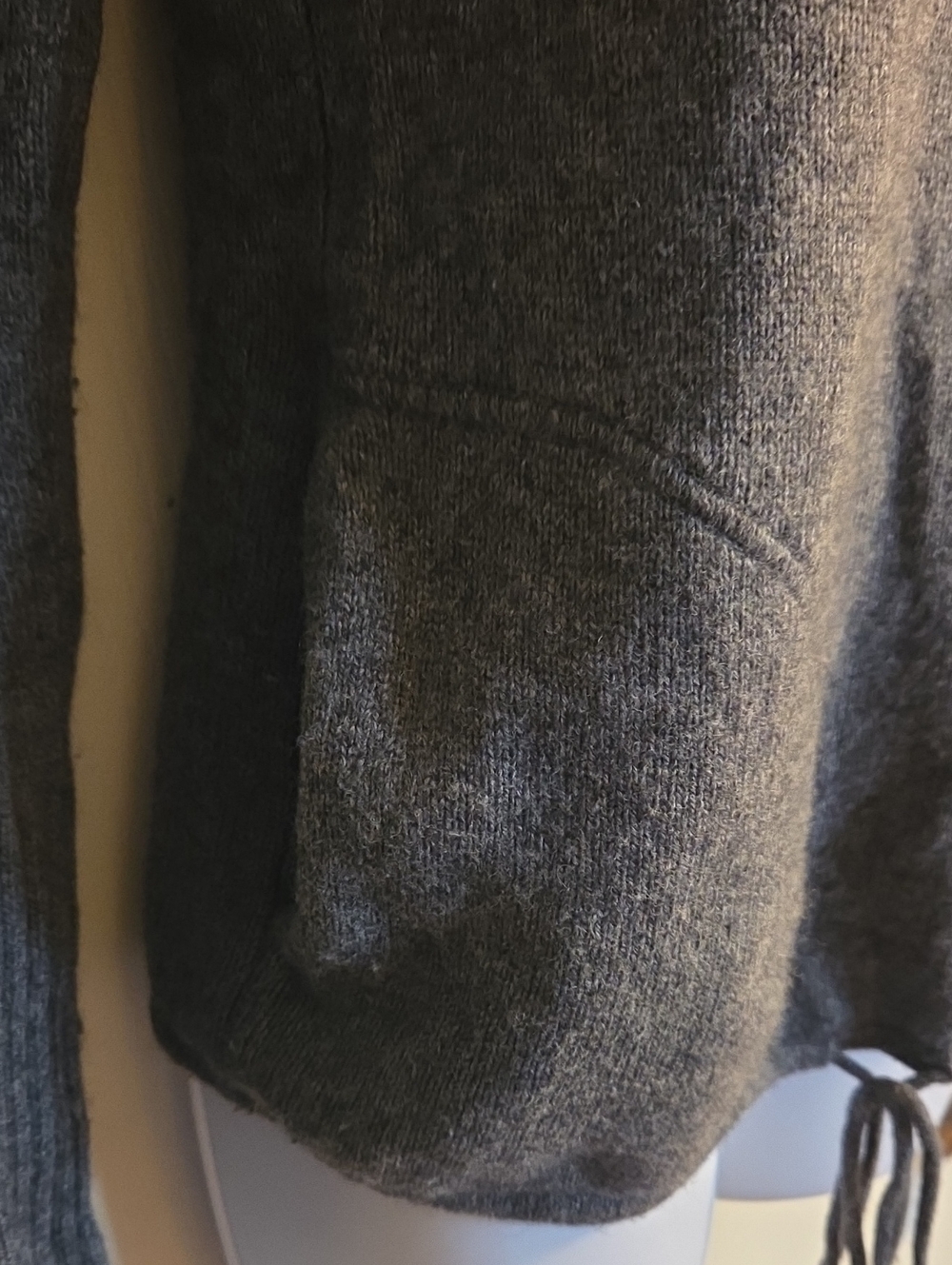 GAP Women's Gray Hooded Knit Pullover Size Small - Picture 4 of 11